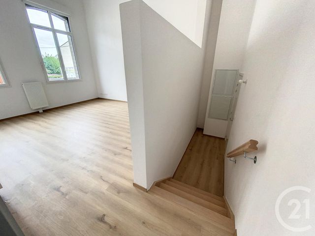 Appartement F2 à louer - 2 pièces - 54.74 m2 - ARMENTIERES - 59 - NORD-PAS-DE-CALAIS - Century 21 Vieux-Lille