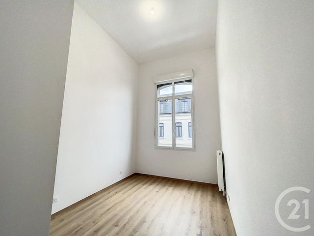 Appartement F2 à louer - 2 pièces - 54.74 m2 - ARMENTIERES - 59 - NORD-PAS-DE-CALAIS - Century 21 Vieux-Lille