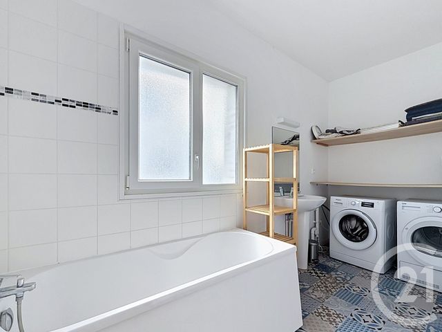 Appartement T5 à louer - 5 pièces - 80.2 m2 - LILLE - 59 - NORD-PAS-DE-CALAIS - Century 21 Vieux-Lille