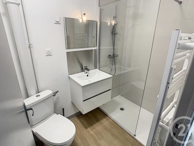 Appartement T1 à louer - 1 pièce - 25.2 m2 - LOOS - 59 - NORD-PAS-DE-CALAIS - Century 21 Vieux-Lille