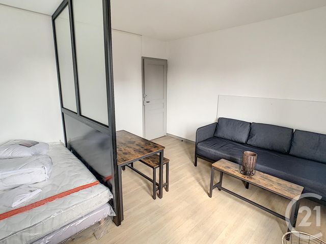 Appartement T1 à louer - 1 pièce - 25.2 m2 - LOOS - 59 - NORD-PAS-DE-CALAIS - Century 21 Vieux-Lille