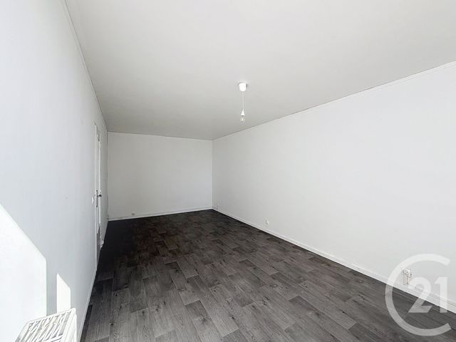 Appartement T2 à louer - 2 pièces - 54.06 m2 - MONS EN BAROEUL - 59 - NORD-PAS-DE-CALAIS - Century 21 Vieux-Lille
