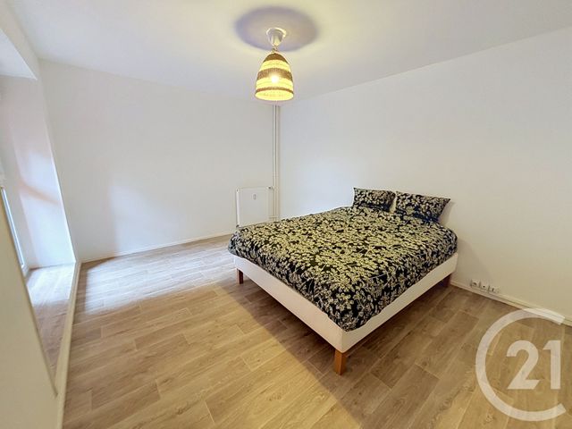 Appartement T2 à louer - 2 pièces - 55.88 m2 - VILLENEUVE D ASCQ - 59 - NORD-PAS-DE-CALAIS - Century 21 Vieux-Lille
