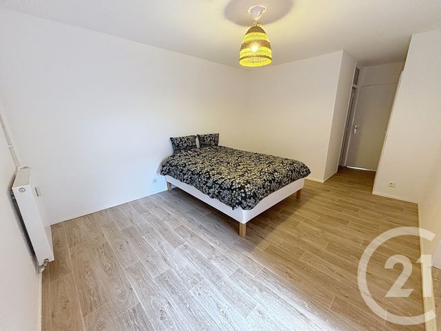 Appartement T2 à louer - 2 pièces - 55.88 m2 - VILLENEUVE D ASCQ - 59 - NORD-PAS-DE-CALAIS - Century 21 Vieux-Lille
