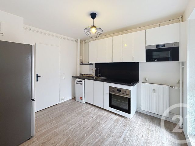 Appartement T2 à louer - 2 pièces - 55.88 m2 - VILLENEUVE D ASCQ - 59 - NORD-PAS-DE-CALAIS - Century 21 Vieux-Lille