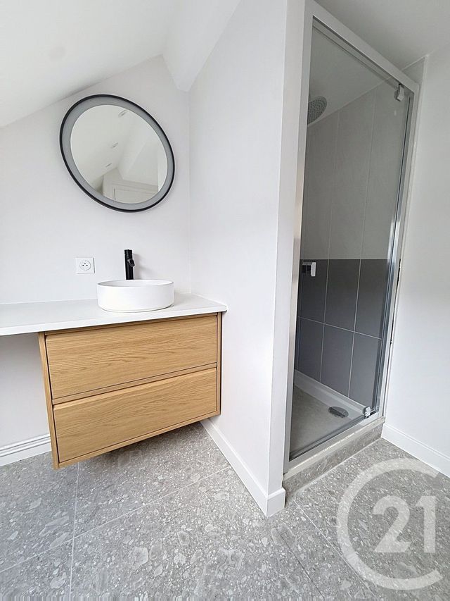 Appartement T1 à vendre - 1 pièce - 25.06 m2 - LILLE - 59 - NORD-PAS-DE-CALAIS - Century 21 Vieux-Lille