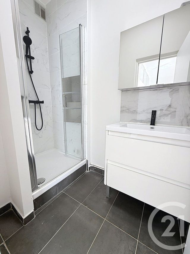 Appartement T2 à vendre - 2 pièces - 55.48 m2 - LILLE - 59 - NORD-PAS-DE-CALAIS - Century 21 Vieux-Lille