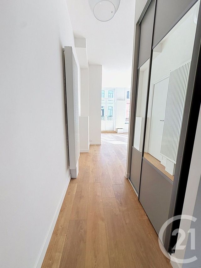 Appartement T2 à vendre - 2 pièces - 55.48 m2 - LILLE - 59 - NORD-PAS-DE-CALAIS - Century 21 Vieux-Lille