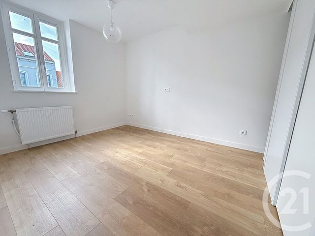 Appartement T2 à vendre - 2 pièces - 40.1 m2 - LILLE - 59 - NORD-PAS-DE-CALAIS - Century 21 Vieux-Lille