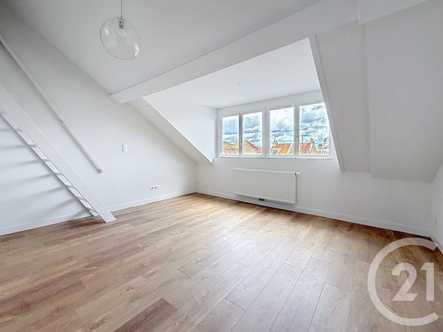 Appartement T2 à vendre - 2 pièces - 40.1 m2 - LILLE - 59 - NORD-PAS-DE-CALAIS - Century 21 Vieux-Lille