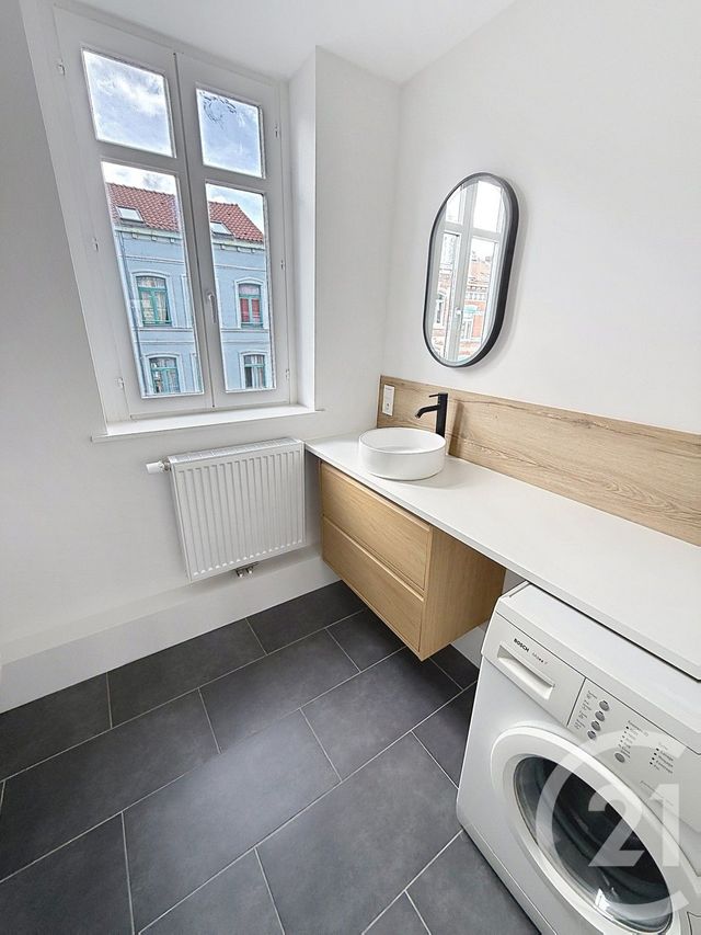 Appartement T2 à vendre - 2 pièces - 40.1 m2 - LILLE - 59 - NORD-PAS-DE-CALAIS - Century 21 Vieux-Lille