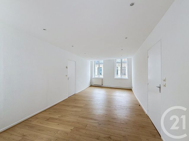 Appartement T3 à louer - 4 pièces - 76.64 m2 - LILLE - 59 - NORD-PAS-DE-CALAIS - Century 21 Vieux-Lille