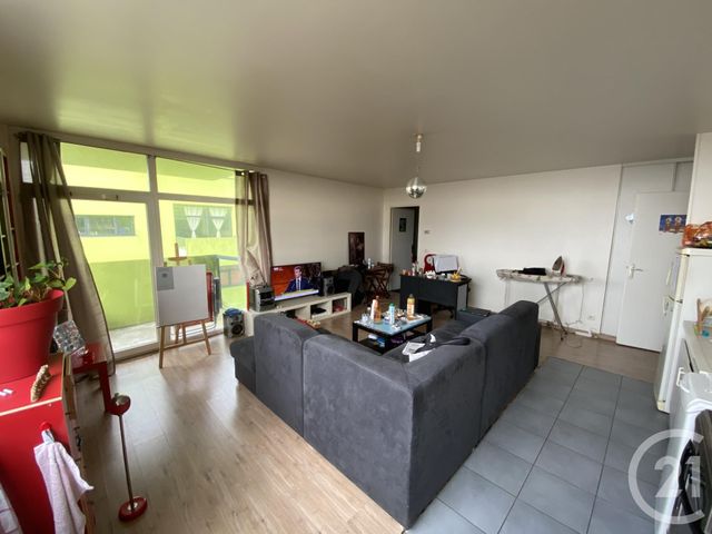 Afficher la photo en grand Appartement F3 à vendre - 3 pièces - 67.4 m2 - LILLE - 59 - NORD-PAS-DE-CALAIS - Century 21 Vieux-Lille
