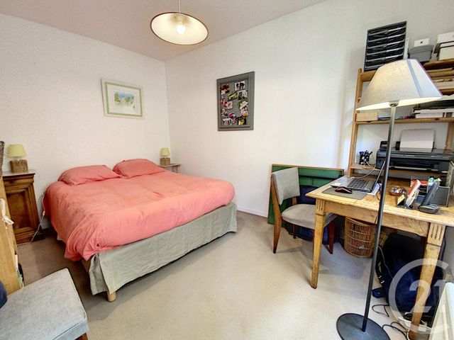 Appartement T3 à vendre - 3 pièces - 81.57 m2 - LILLE - 59 - NORD-PAS-DE-CALAIS - Century 21 Vieux-Lille Appartement T3 à vendre - 3 pièces - 81.57 m2 - LILLE - 59 - NORD-PAS-DE-CALAIS - Century 21 Vieux-Lille