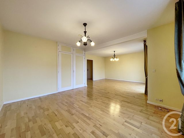 Afficher la photo en grand Appartement F3 à vendre - 3 pièces - 77.0 m2 - LILLE - 59 - NORD-PAS-DE-CALAIS - Century 21 Vieux-Lille