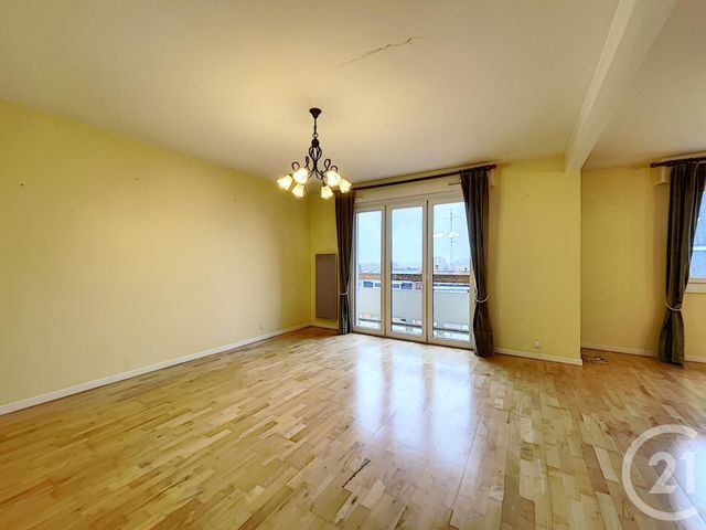 Afficher la photo en grand Appartement F3 à vendre - 3 pièces - 77.0 m2 - LILLE - 59 - NORD-PAS-DE-CALAIS - Century 21 Vieux-Lille