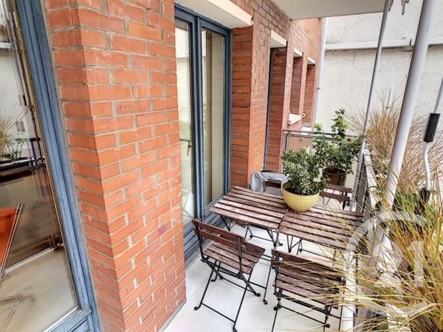 Afficher la photo en grand Appartement T4 à vendre - 4 pièces - 111.1 m2 - LILLE - 59 - NORD-PAS-DE-CALAIS - Century 21 Vieux-Lille