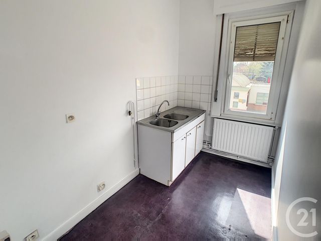 Afficher la photo en grand Appartement F3 à louer - 3 pièces - 72.29 m2 - LILLE - 59 - NORD-PAS-DE-CALAIS - Century 21 Vieux-Lille