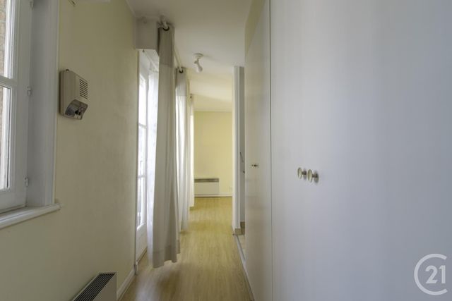 Afficher la photo en grand Studio à vendre - 1 pièce - 25.72 m2 - LILLE - 59 - NORD-PAS-DE-CALAIS - Century 21 Vieux-Lille